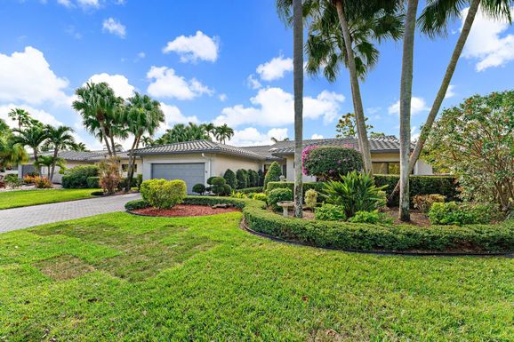 63 Northwoods, Boynton Beach, FL 33436