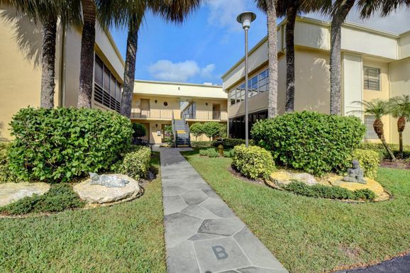 87 Piedmont-B, Delray Beach, FL 33484