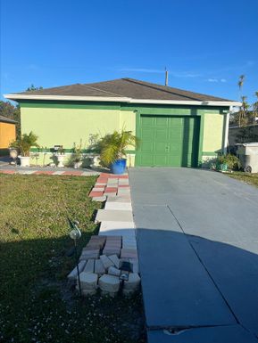 4826 29th, Vero Beach, FL 32967