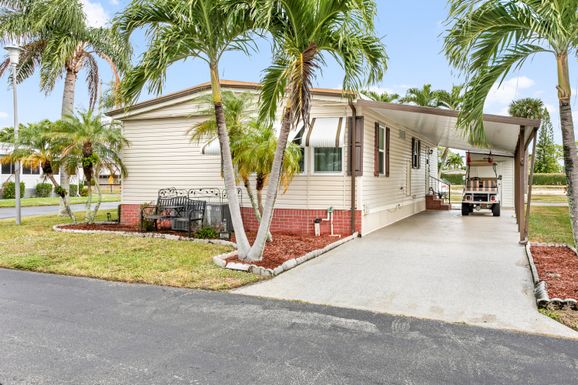 48022 Jaruco Bay, Boynton Beach, FL 33436