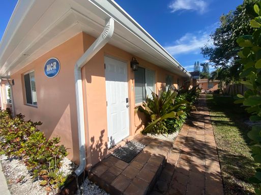 914 J, Lake Worth Beach, FL 33460