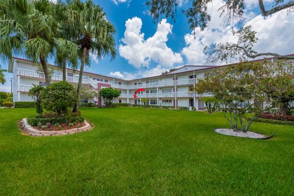 551 Fanshaw N, Boca Raton, FL 33434