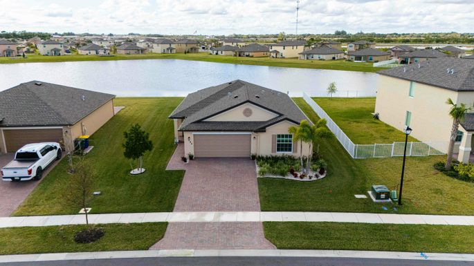 999 Bent Creek, Fort Pierce, FL 34947