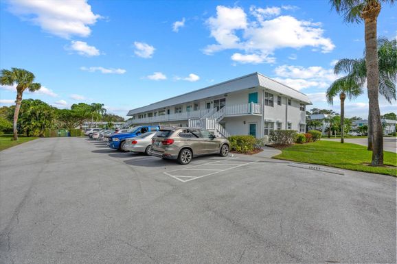 2929 Ocean, Stuart, FL 34996