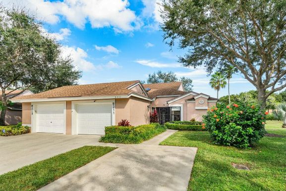 8211 Springlake, Boca Raton, FL 33496