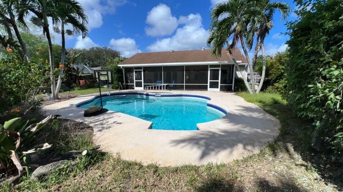 5420 Rose Marie, Boynton Beach, FL 33472