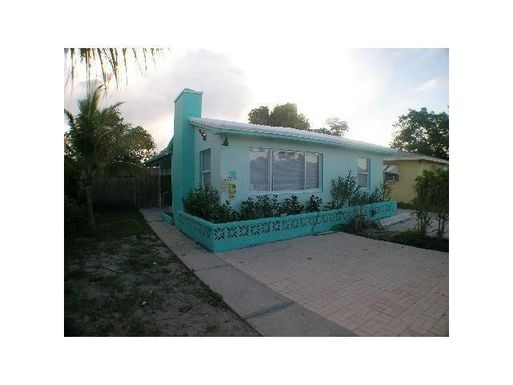 1015 K, Lake Worth Beach, FL 33460