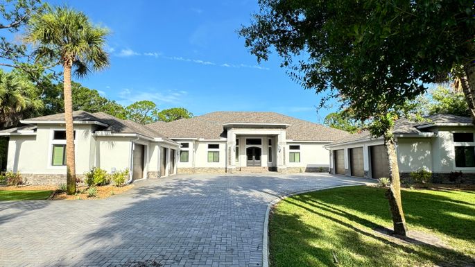 145 24th, Vero Beach, FL 32962