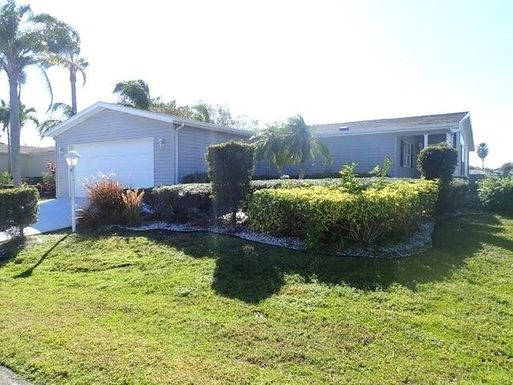 8027 9th Hole, Port Saint Lucie, FL 34952