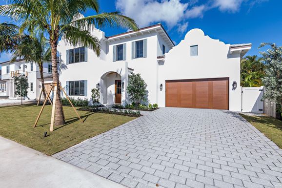 315 Avila, West Palm Beach, FL 33405