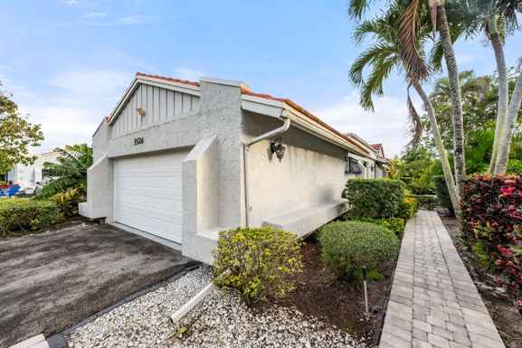 5526 Ainsley, Boynton Beach, FL 33437