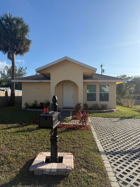 962 29th, West Palm Beach, FL 33407