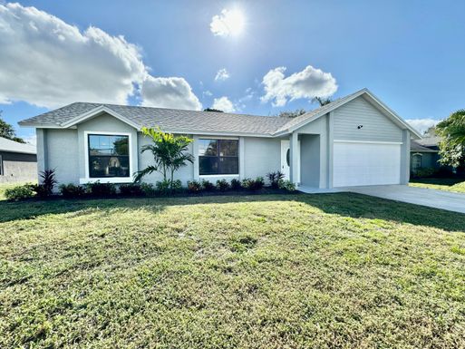 482 Lucero, Port Saint Lucie, FL 34983