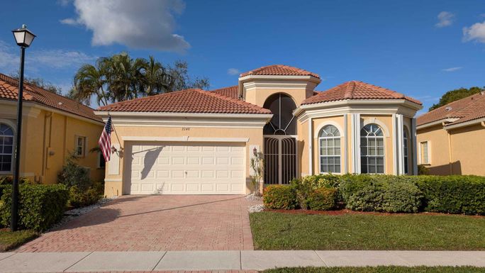 7248 Demedici Circle, Delray Beach, FL 33446