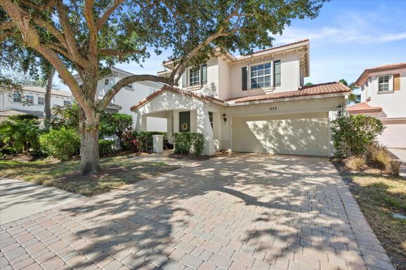 659 Castle, Palm Beach Gardens, FL 33410