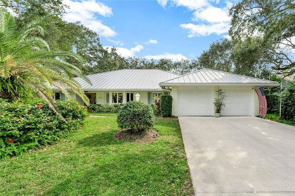 1024 Palmar De Ays, Vero Beach, FL 32963