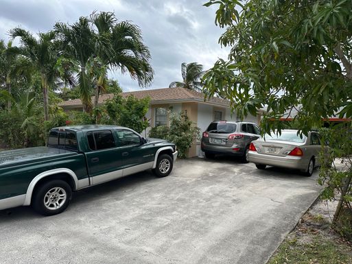 702 7th, Delray Beach, FL 33444