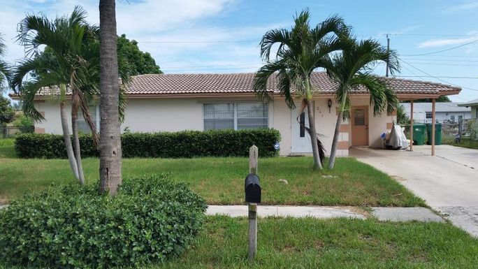 341 22nd, Riviera Beach, FL 33404