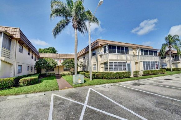 271 Saxony F, Delray Beach, FL 33446