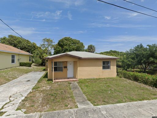 737 19th, West Palm Beach, FL 33407