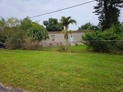 4870 Canal, West Palm Beach, FL 33415