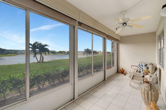 1082 Exeter, Boca Raton, FL 33434