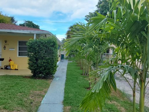 1020 K, Lake Worth Beach, FL 33460