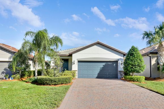 633 Monet, Port Saint Lucie, FL 34984