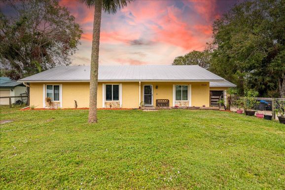 4840 Grovers, Fort Pierce, FL 34951