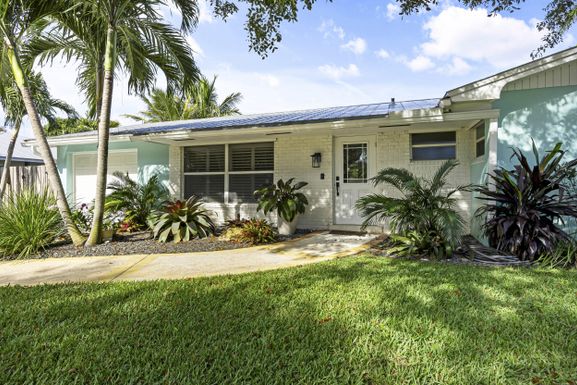 435 Beacon, Tequesta, FL 33469