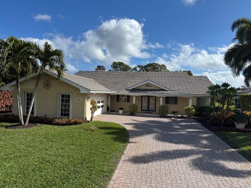 3521 Clubhouse, Stuart, FL 34997