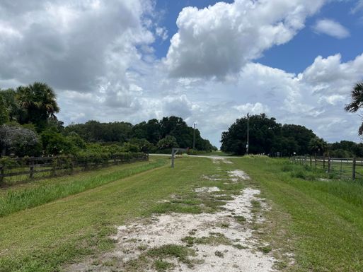 19145 270th, Okeechobee, FL 34972