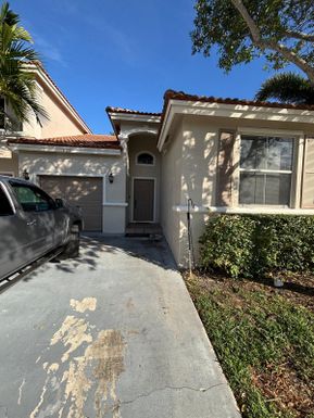 825 132nd, Pembroke Pines, FL 33028