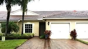 9421 Bridgeport, West Palm Beach, FL 33411