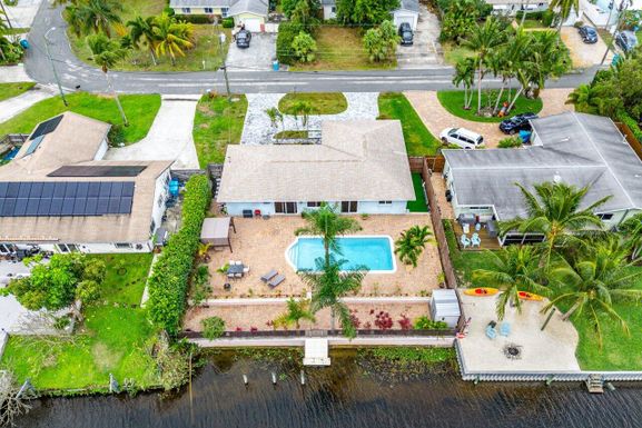 2586 10th, Boynton Beach, FL 33426