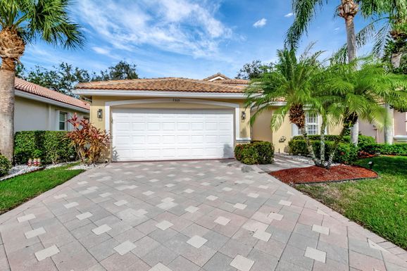 7305 Lugano Drive, Boynton Beach, FL 33437