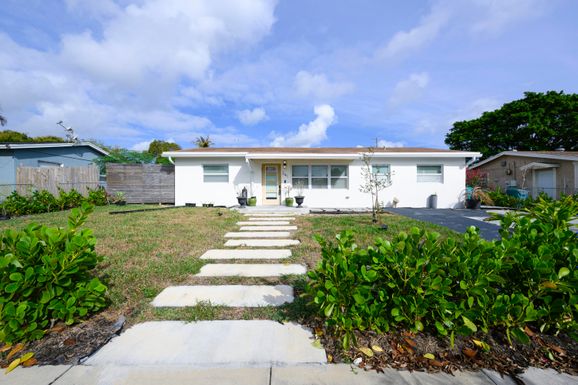 241 16th, Boynton Beach, FL 33435