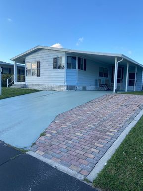 240 Travis Cay Place, Fort Pierce, FL 34982