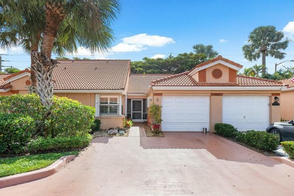 9904 Summerbrook, Boynton Beach, FL 33437