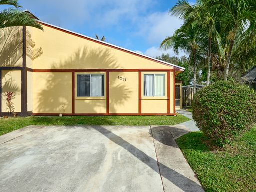 5291 6th, Delray Beach, FL 33445