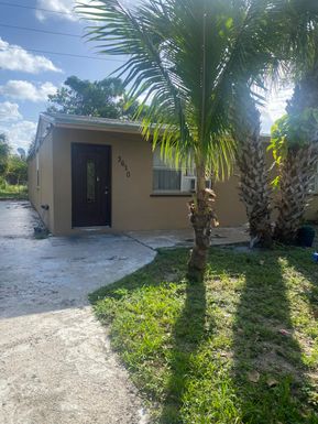 3610 Avenue F, Riviera Beach, FL 33404