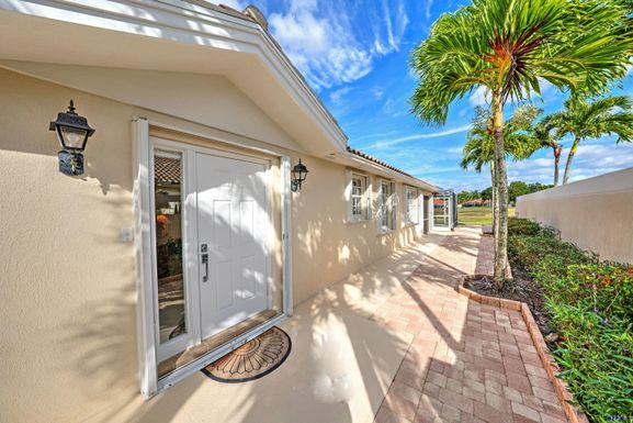 8377 Paurotis, Hobe Sound, FL 33455