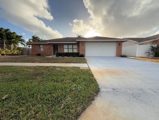 1007 Wynndale, Lantana, FL 33462