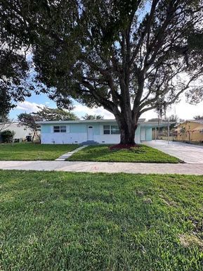 1775 18, Lake Worth Beach, FL 33460