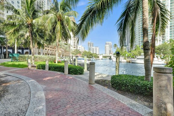 520 5th, Fort Lauderdale, FL 33301