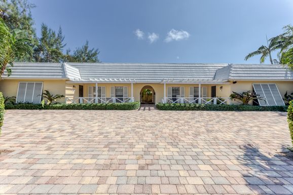 900 4th, Boca Raton, FL 33432