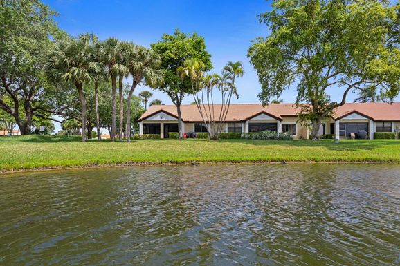 8272 Waterline, Boynton Beach, FL 33472