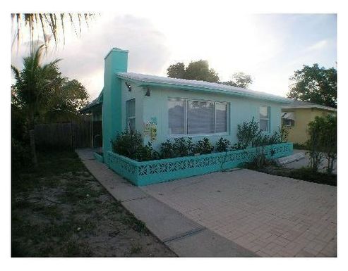 1015 K, Lake Worth Beach, FL 33460