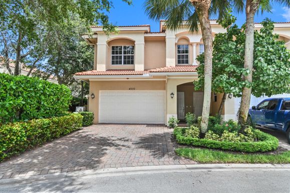 4930 Vine Cliff, Palm Beach Gardens, FL 33418