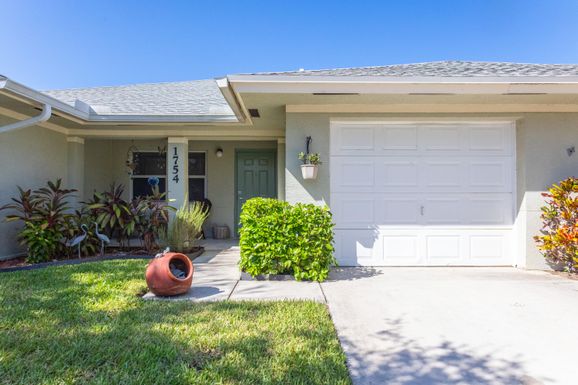 1754 Dovetail, Fort Pierce, FL 34982